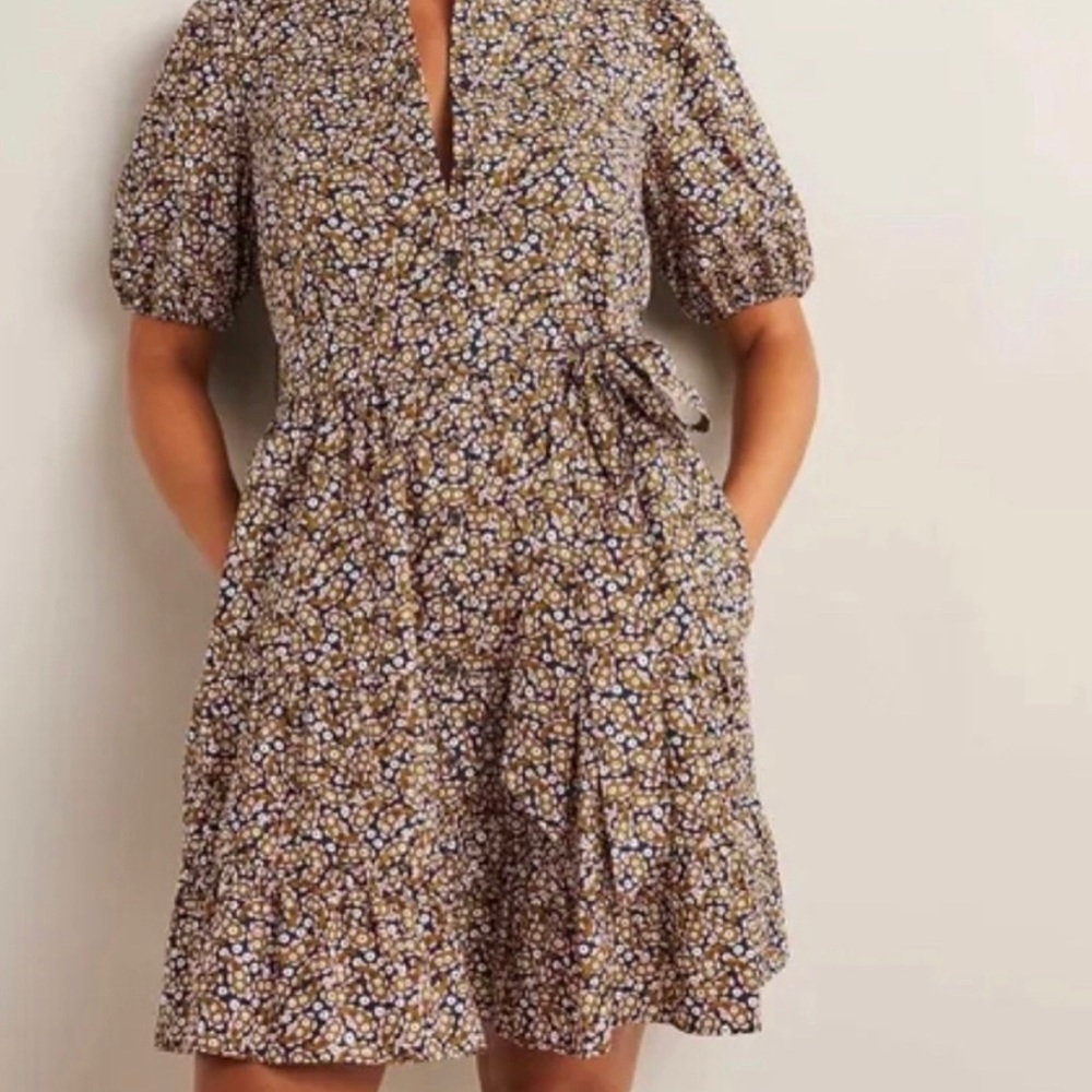 NWOT Boden Ditsy floral tiered Shirtdress
